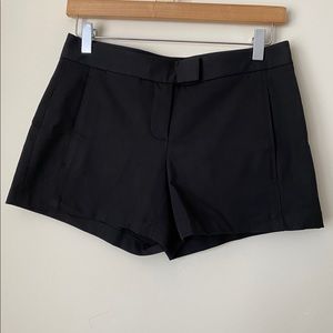 Theory Noalda Bistretch Shorts in Black